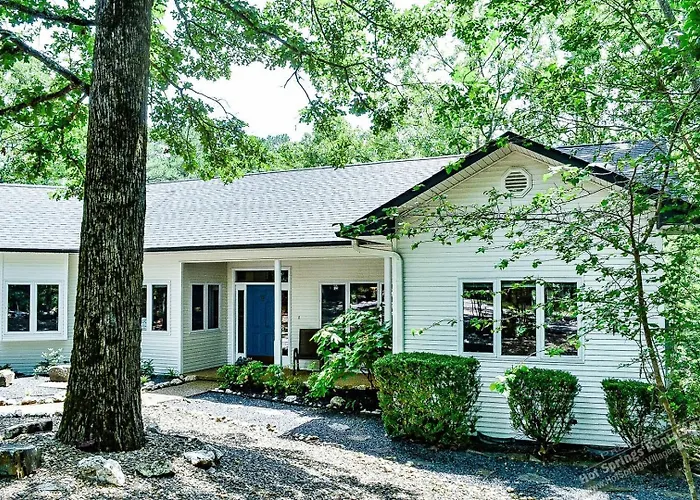 9 Salvatierra Lane